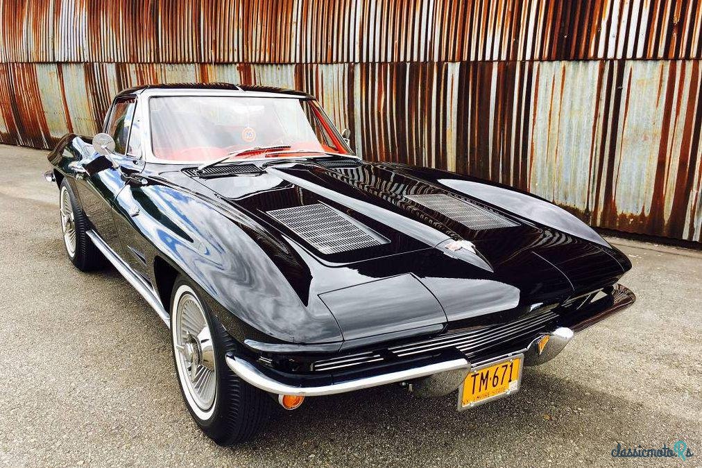 1963' Chevrolet Corvette photo #2