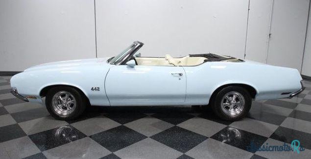 1970' Oldsmobile Cutlass photo #1