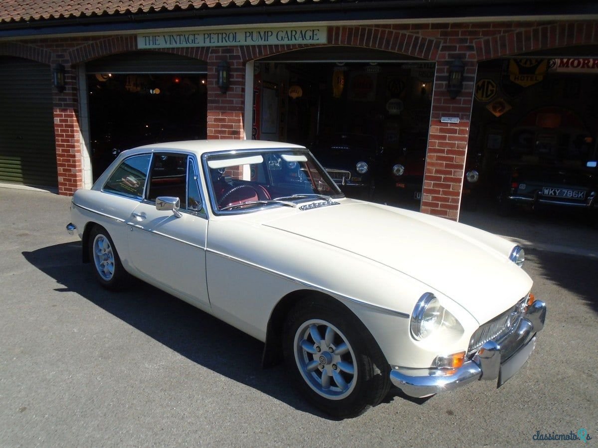 1968' MG MGB photo #1