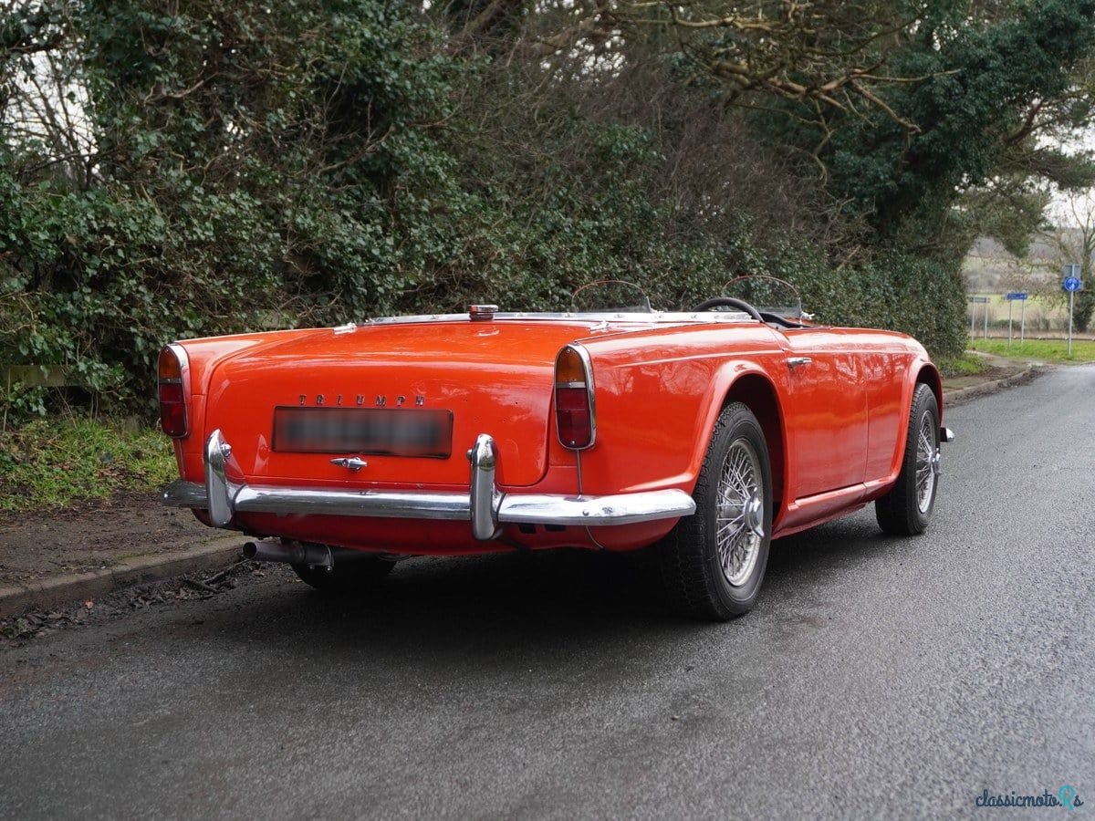 1964' Triumph TR4 photo #6