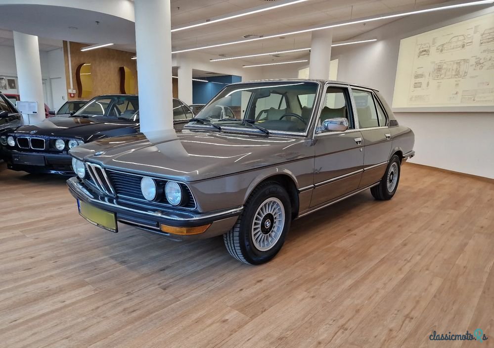 1980' BMW Seria 5 535 I photo #3