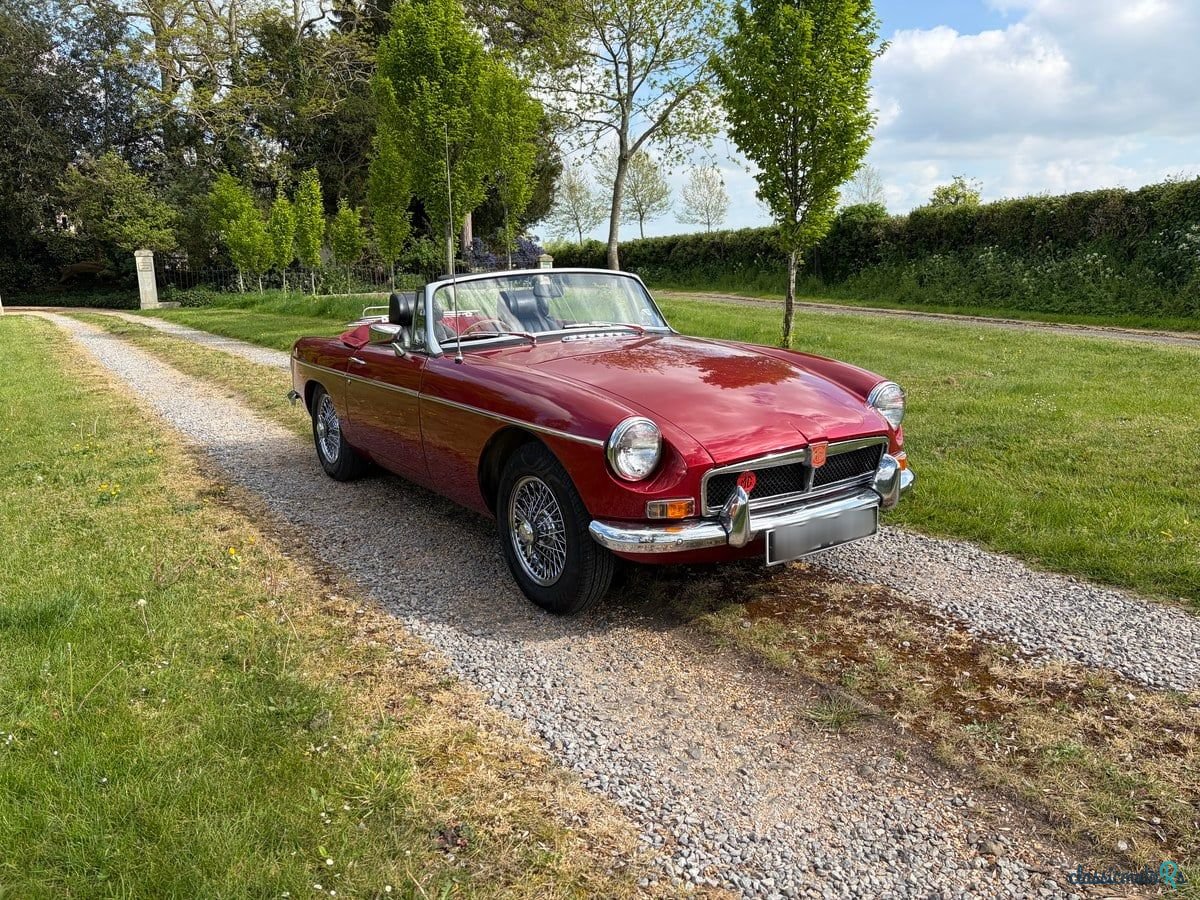 1974' MG MGB photo #5