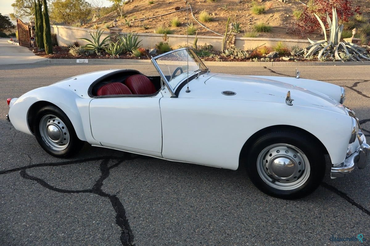 1958' MG MGA photo #4