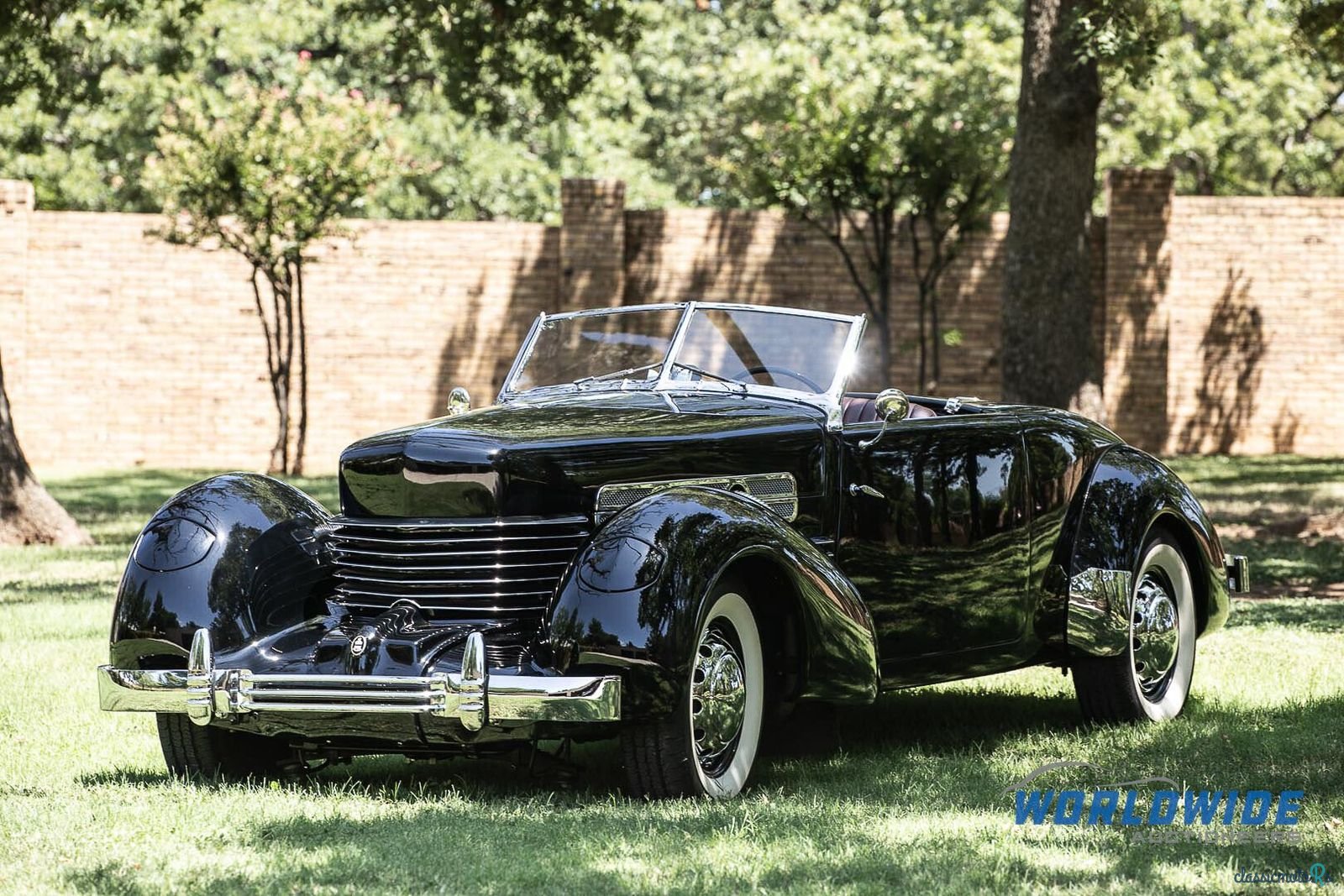 1937' Cord 812 photo #1