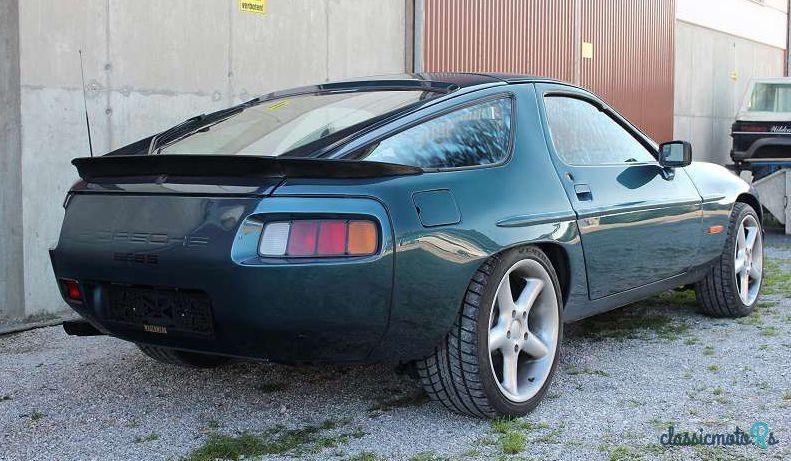 1980' Porsche 928 photo #2