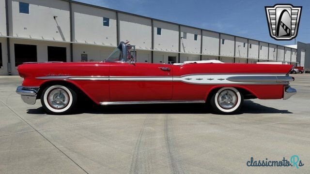 1957' Pontiac Star Chief photo #3