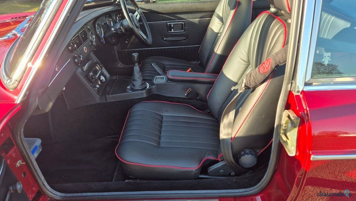 1973' MG MGB photo #3