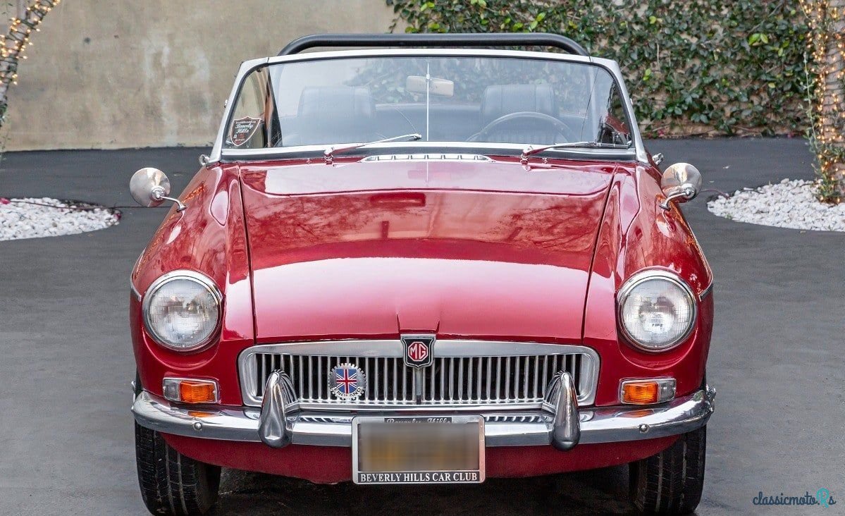 1967' MG MGB photo #3