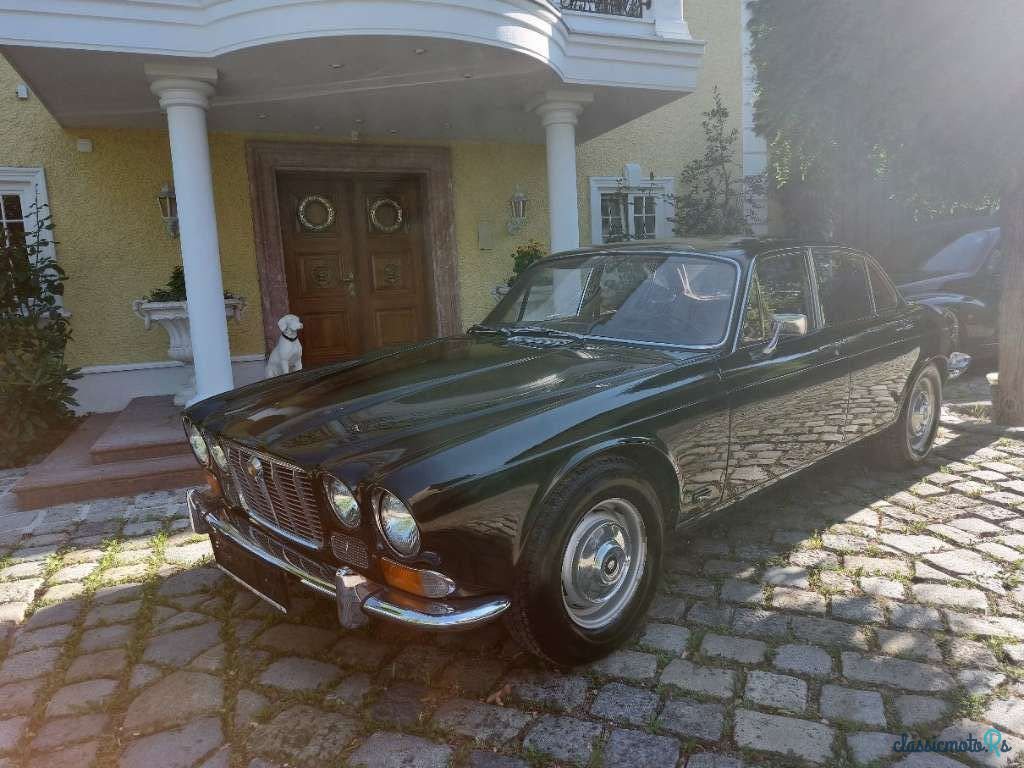 1972' Jaguar XJ photo #2