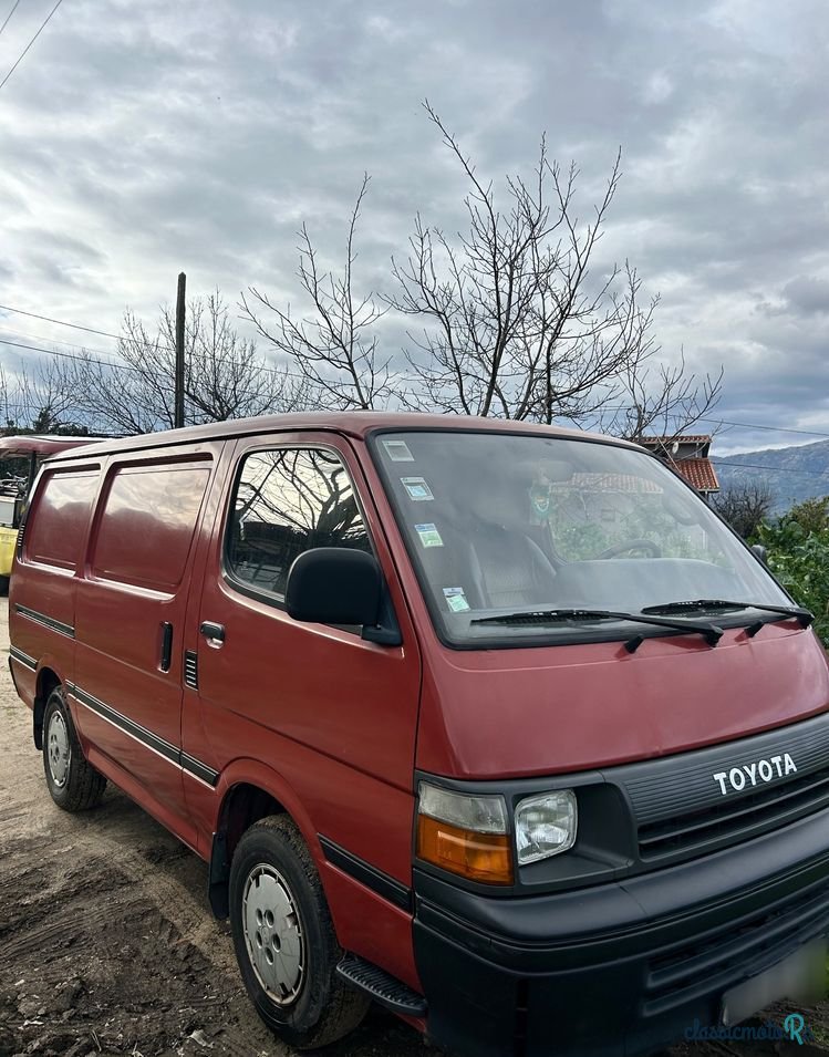 1990' Toyota Hiace 2.4 D Lh102L photo #1
