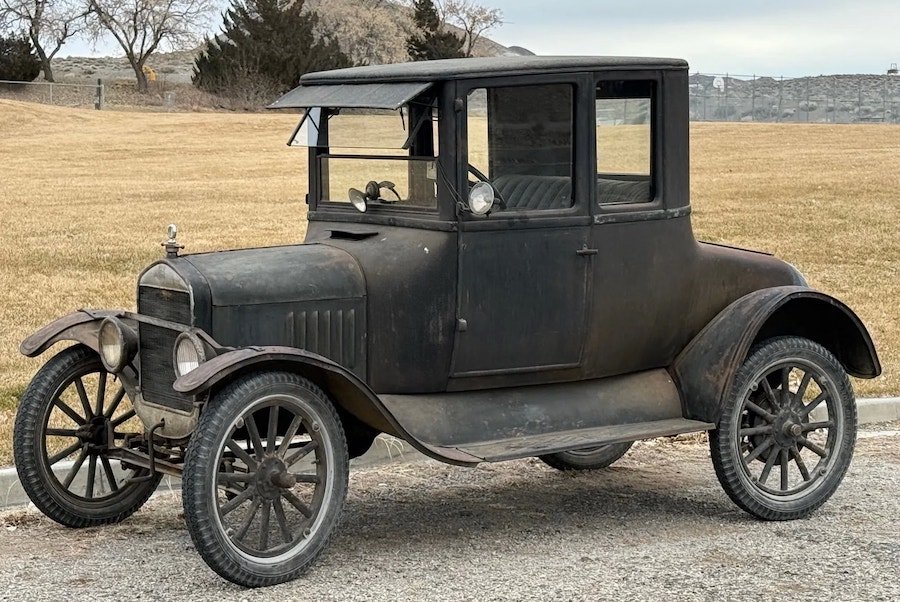 Man Buys New Ford Model T Coupe in 1924, His Family Kept It Around for 100 Years