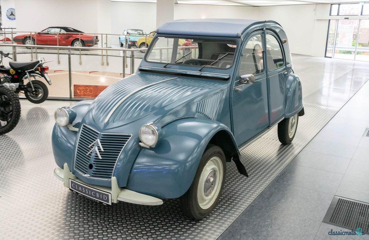 1952' Citroen 2CV 2 Cv photo #2