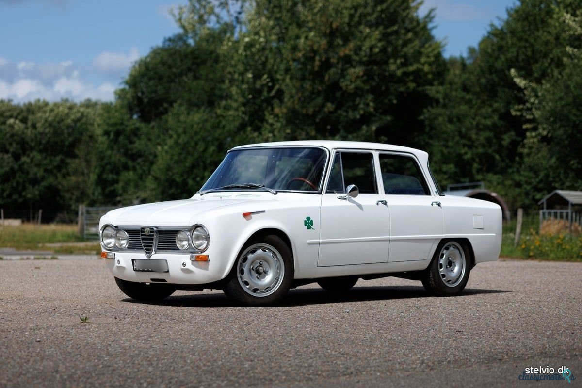 1967' Alfa Romeo Giulia photo #3