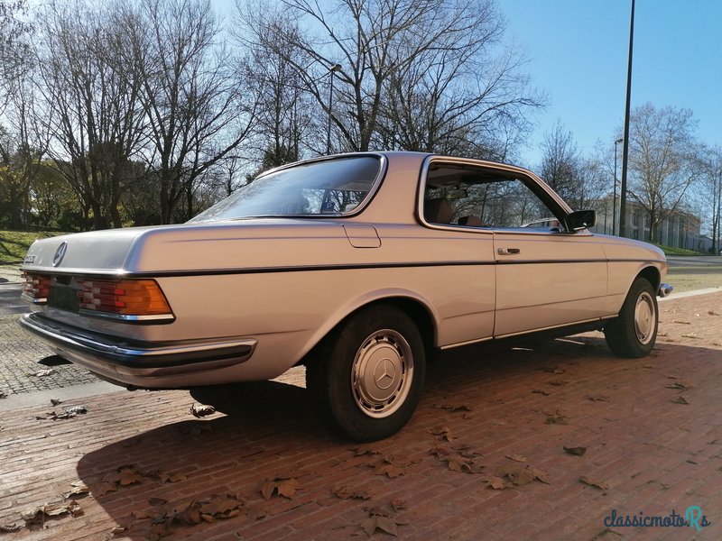 1978' Mercedes-Benz 230 photo #3