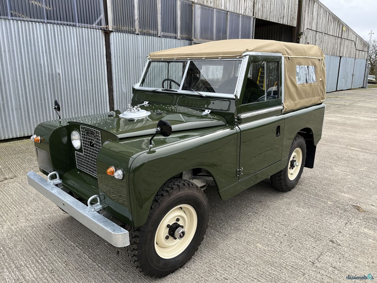 1968' Land Rover Series 2A photo #2