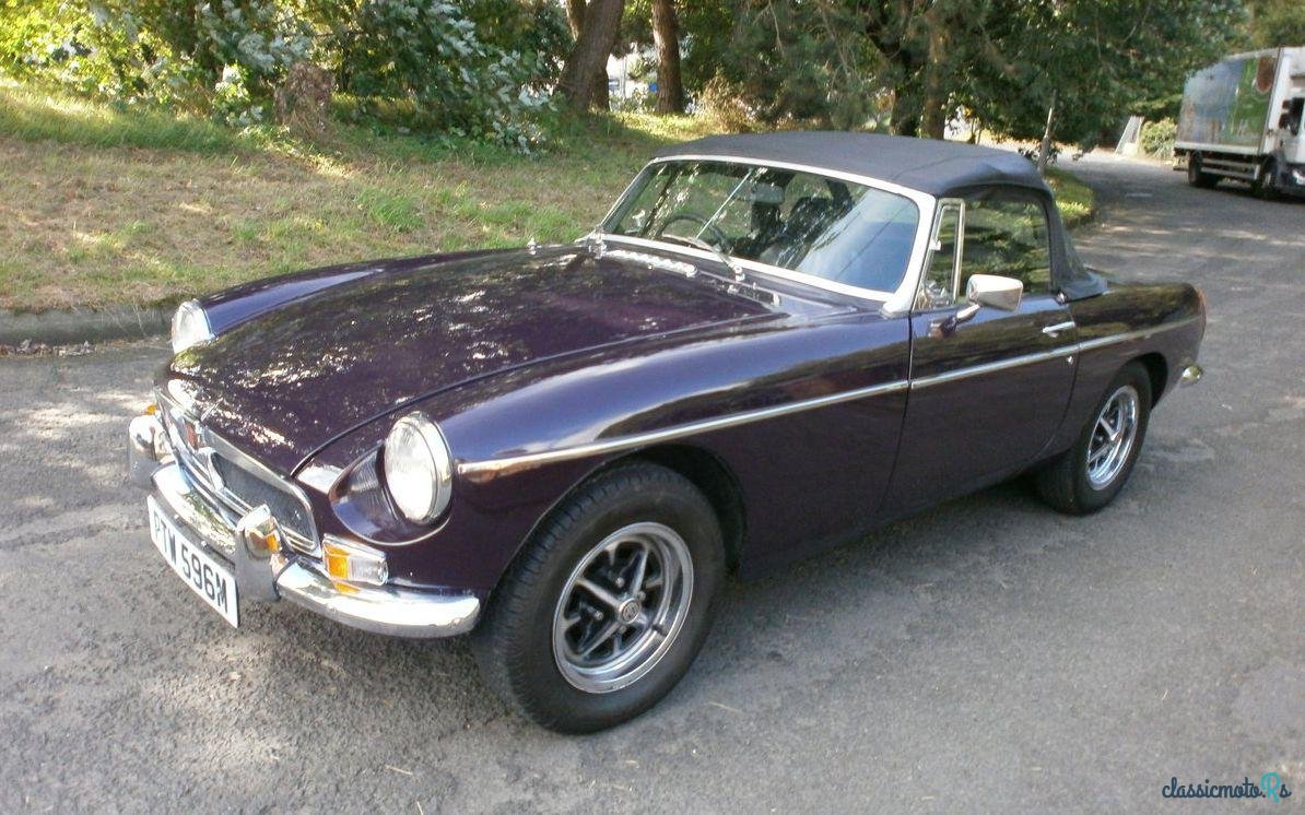 1974' MG MGB Roadster photo #2