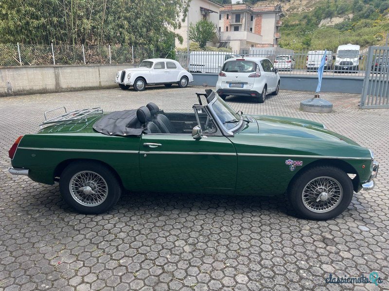 1977' MG MGB photo #5
