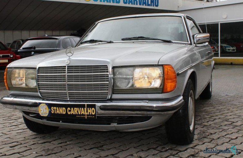 1978' Mercedes-Benz 230 230 Ce photo #1