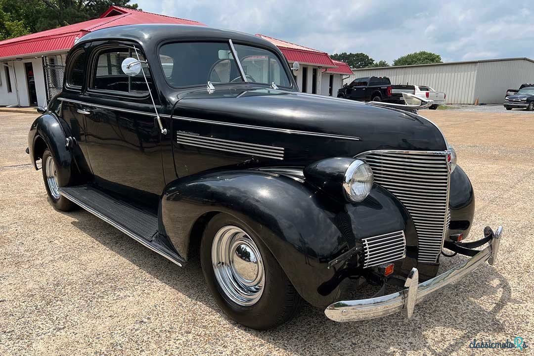 1939' Chevrolet Master Deluxe photo #2
