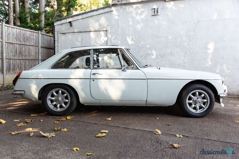 1972' MG MGB photo #5