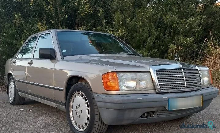 1986' Mercedes-Benz 190 D 2.5 photo #2