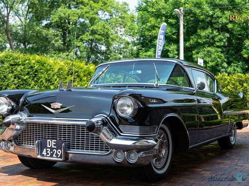 1957' Cadillac Deville photo #4