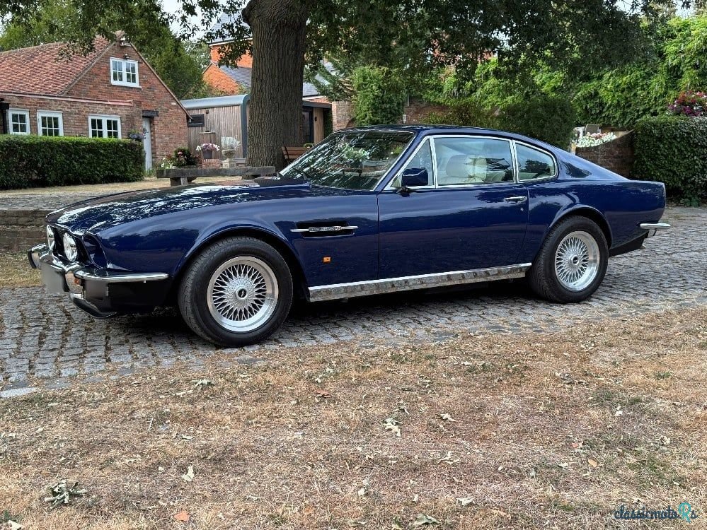 1988' Aston Martin V8 photo #4