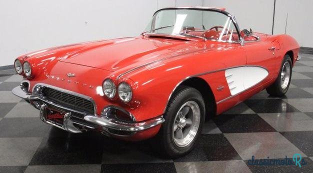 1961' Chevrolet Corvette photo #3