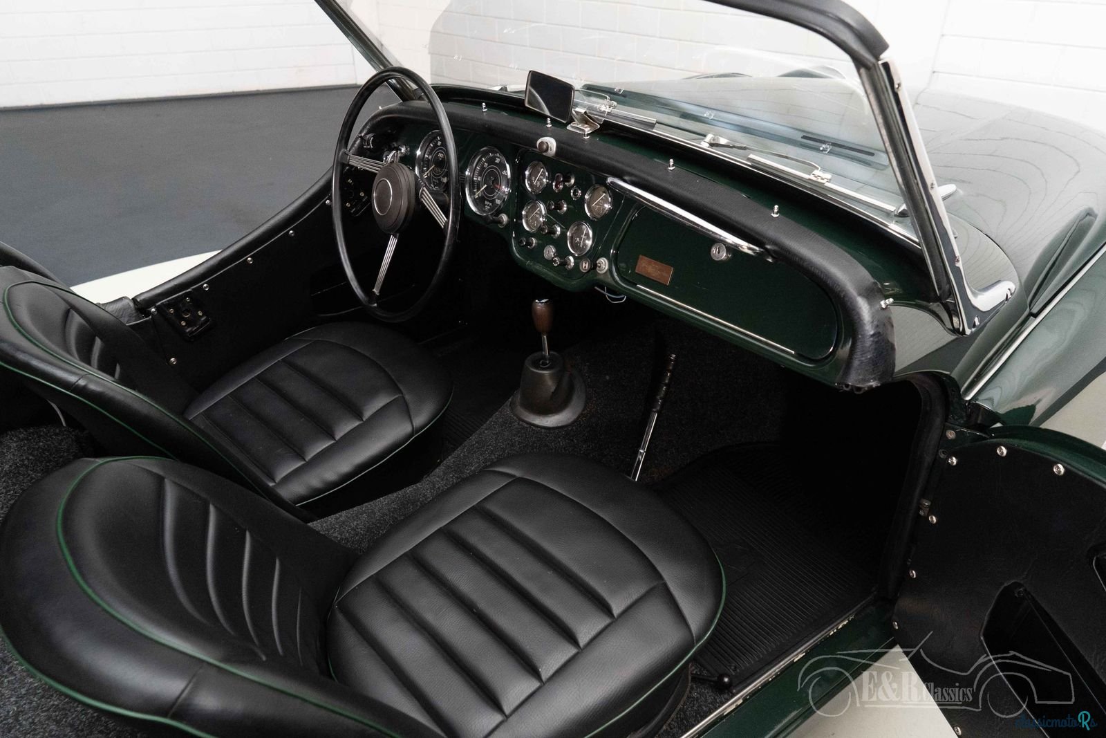 1961' Triumph TR3A photo #2