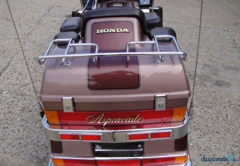 1986' Honda Gold Wing photo #3
