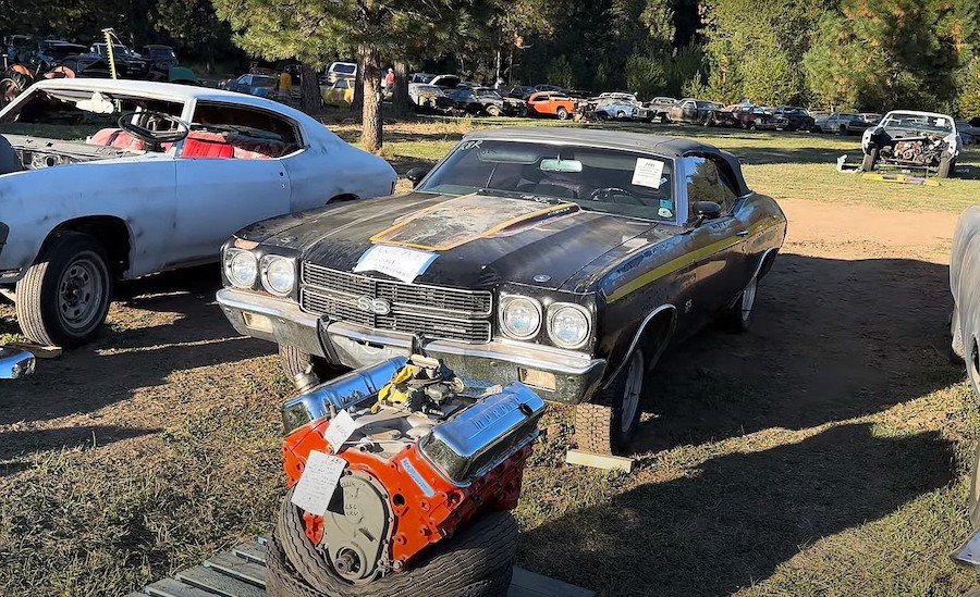 Super Rare 1970 Chevrolet Chevelle LS6 Emerges at Yard Sale With Psychedelic Stripes