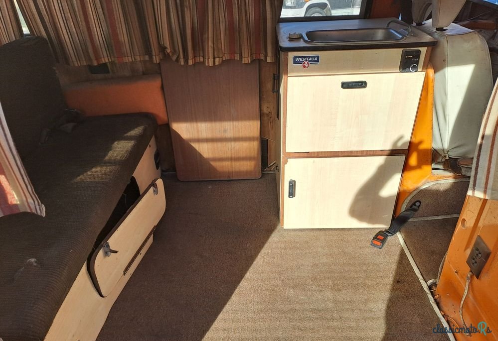1973' Volkswagen T2 Westfalia photo #5