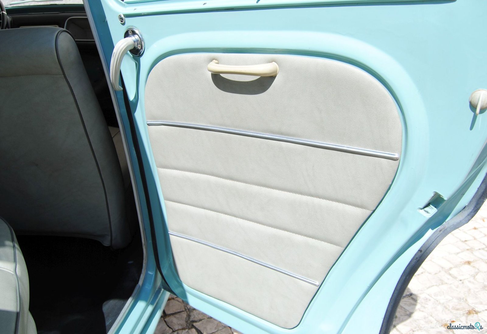 1963' Renault Dauphine Gordini photo #5