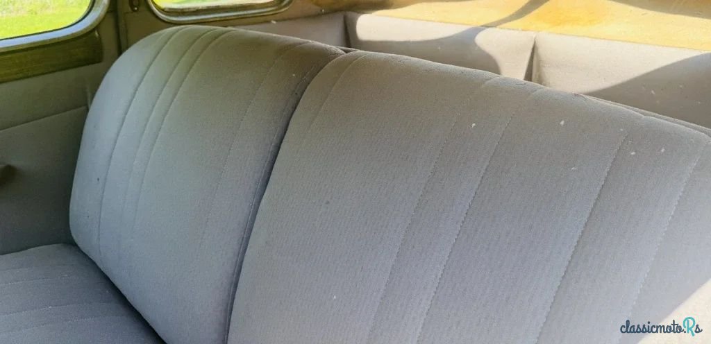 1940' Packard Super 8 photo #6