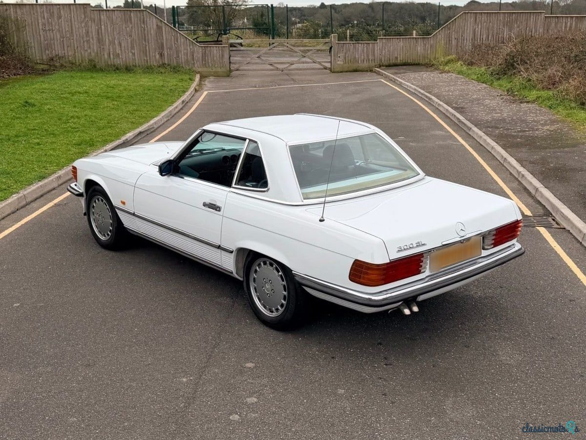 1987' Mercedes-Benz 300 photo #5