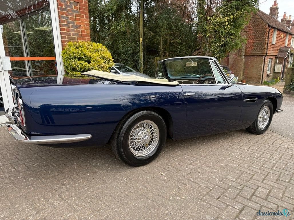 1967' Aston Martin DB6 photo #5