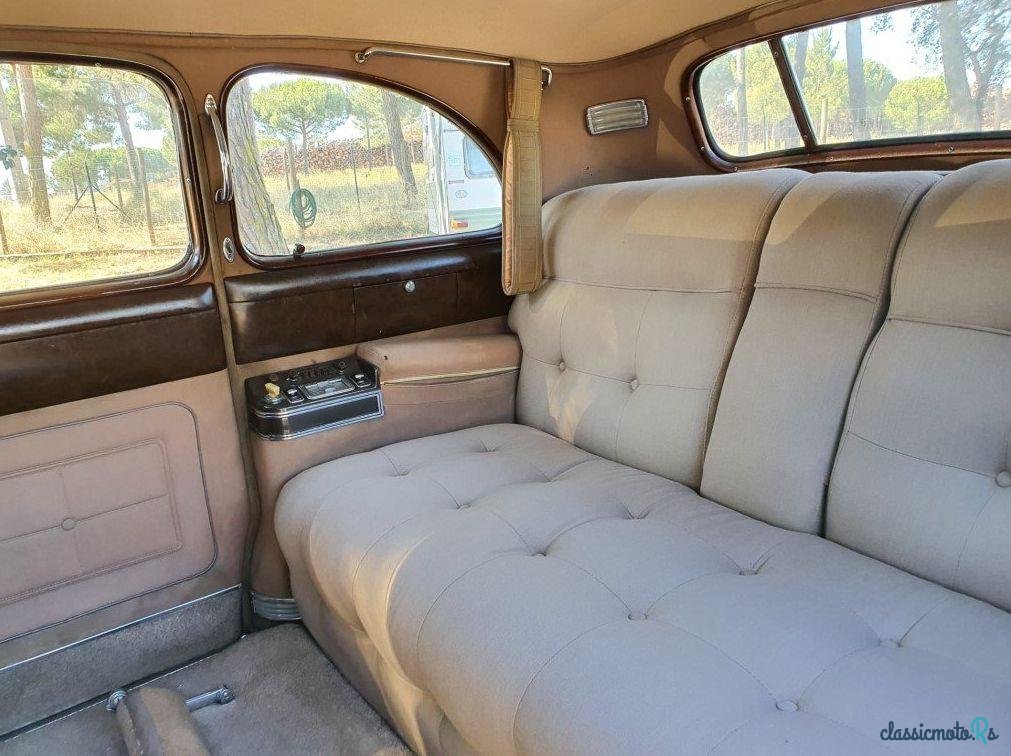 1947' Cadillac Fleetwood photo #4