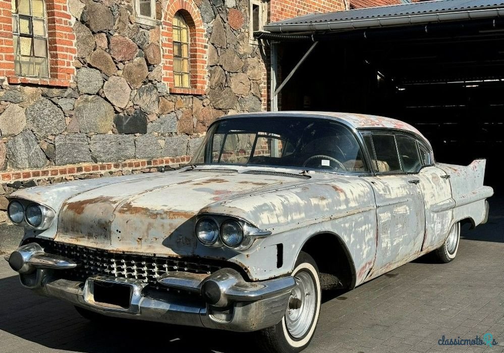 1958' Cadillac 60 Series photo #2