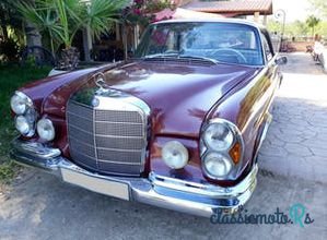 1967' Mercedes-Benz 250 photo #2