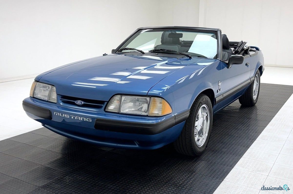 1989' Ford Mustang photo #2