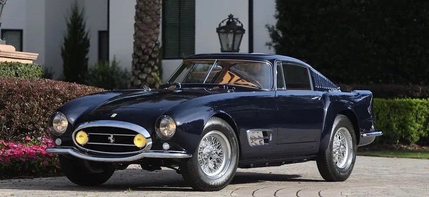 À vendre : une Ferrari à l’historique « aberrant » achetée neuve par le roi de l’apéro !