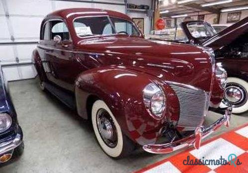 1940' Mercury Eight 2 Door Sedan photo #4