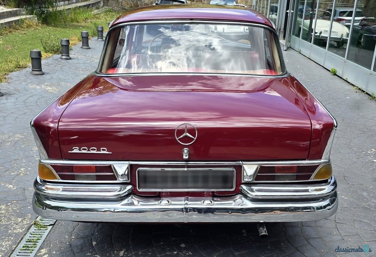 1968' Mercedes-Benz 200 photo #4