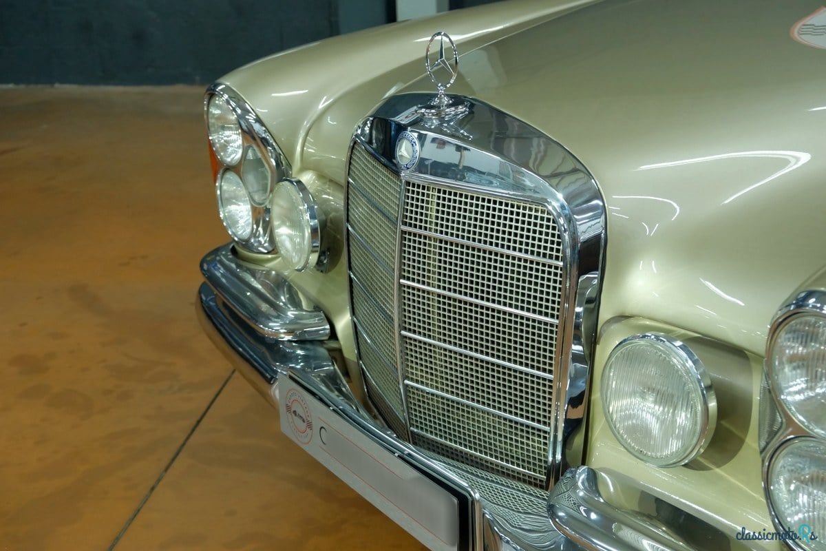 1968' Mercedes-Benz 280 photo #6
