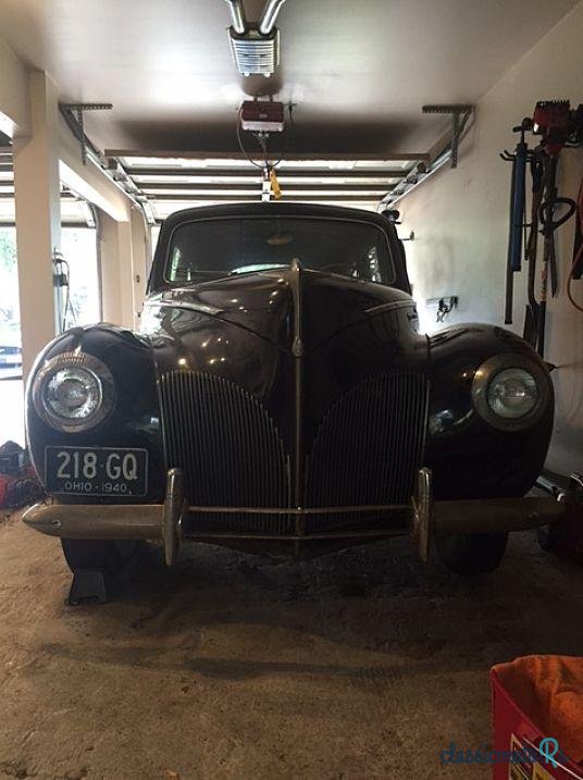 1940' Lincoln Zephyr photo #1