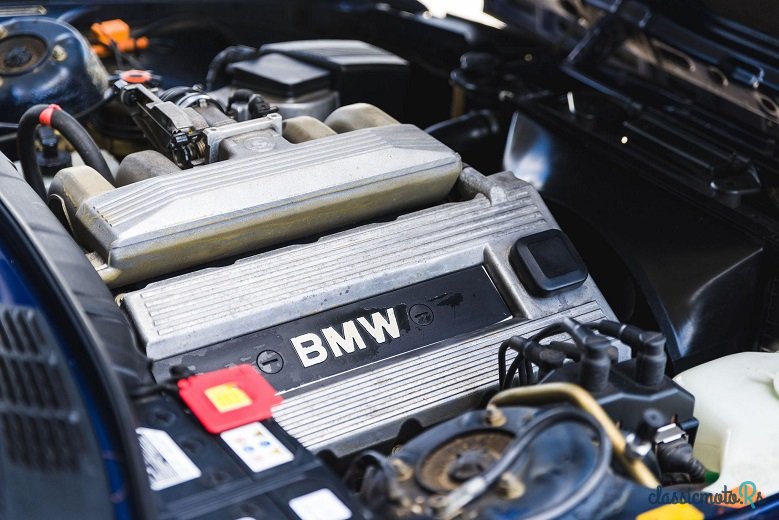 1991' BMW 318i photo #5