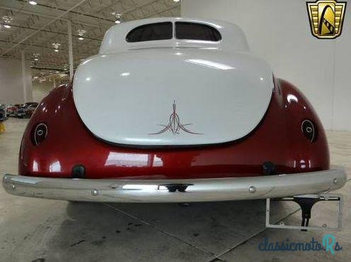 1940' Ford Deluxe Coupe photo #2