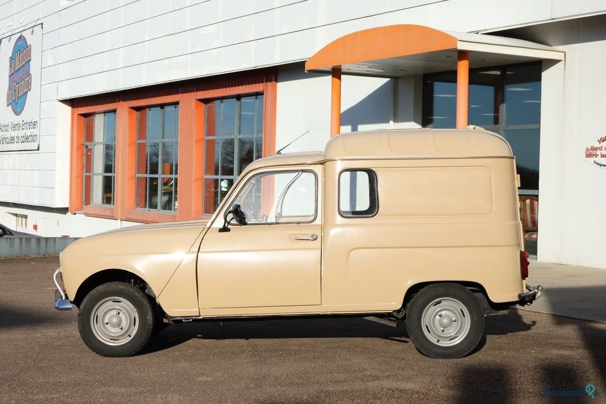 1984' Renault 4L photo #3