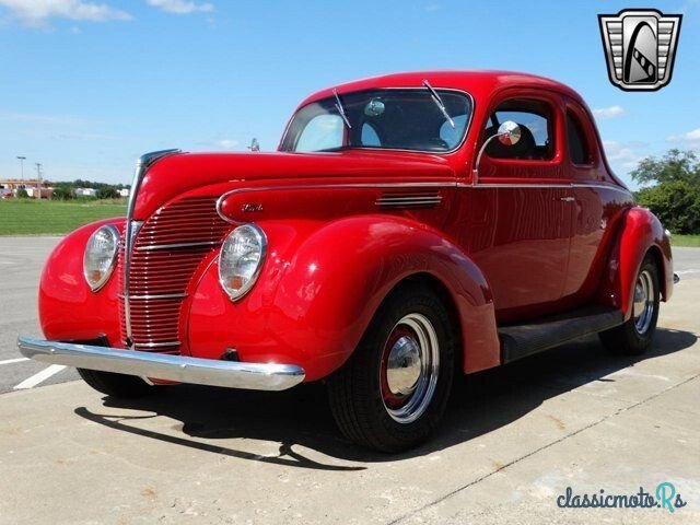 1939' Ford Deluxe photo #3