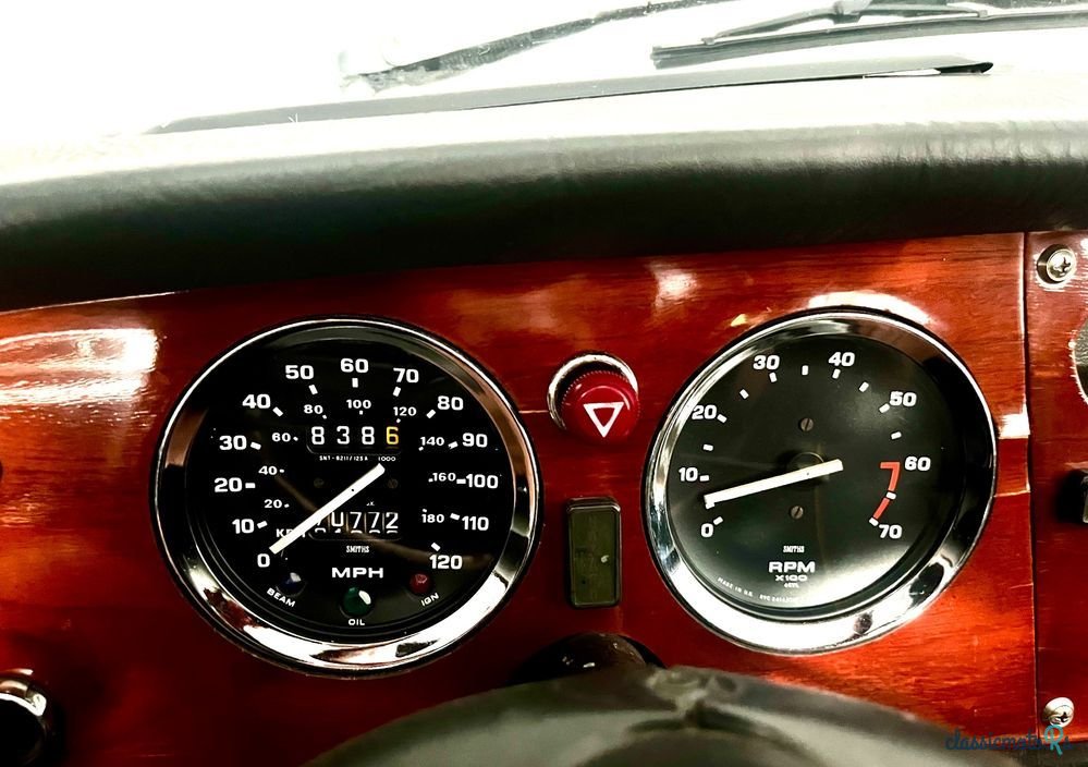 1976' Triumph Spitfire photo #5